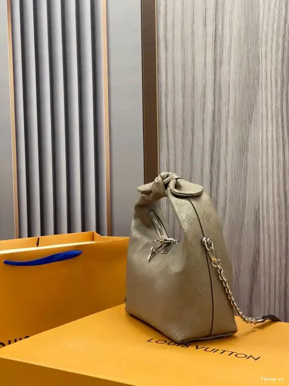 Cheap WHY KNOT VUITTON LOUIS PM 0624